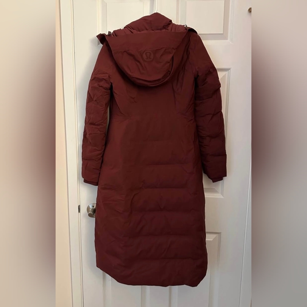 NWT LUlulemon Sleet Street Winter Jacket size 2 Cassis